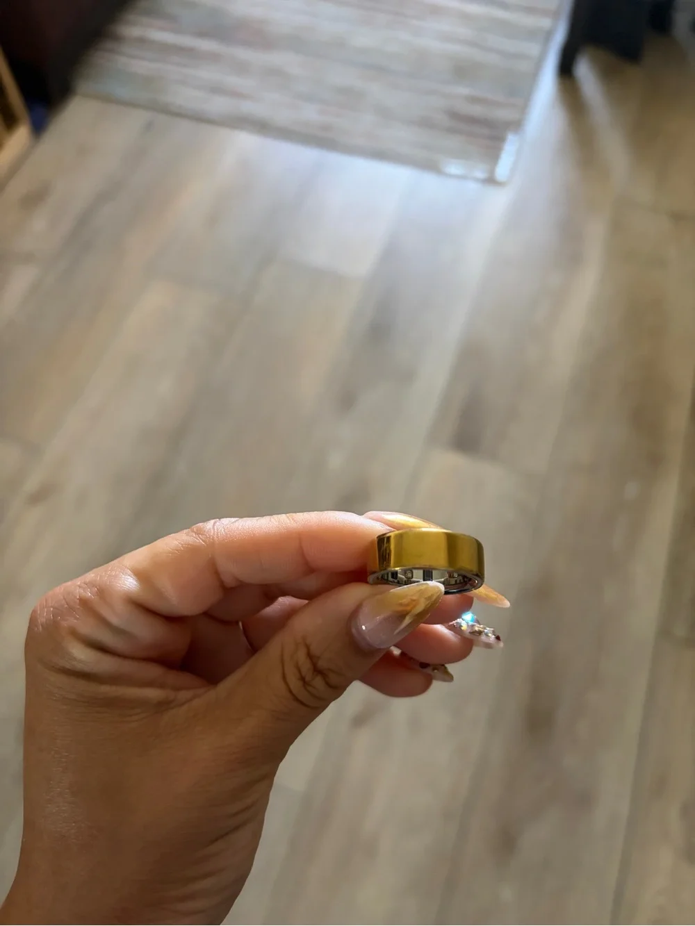 Oura 4 in Gold, size 8 RING ONLY